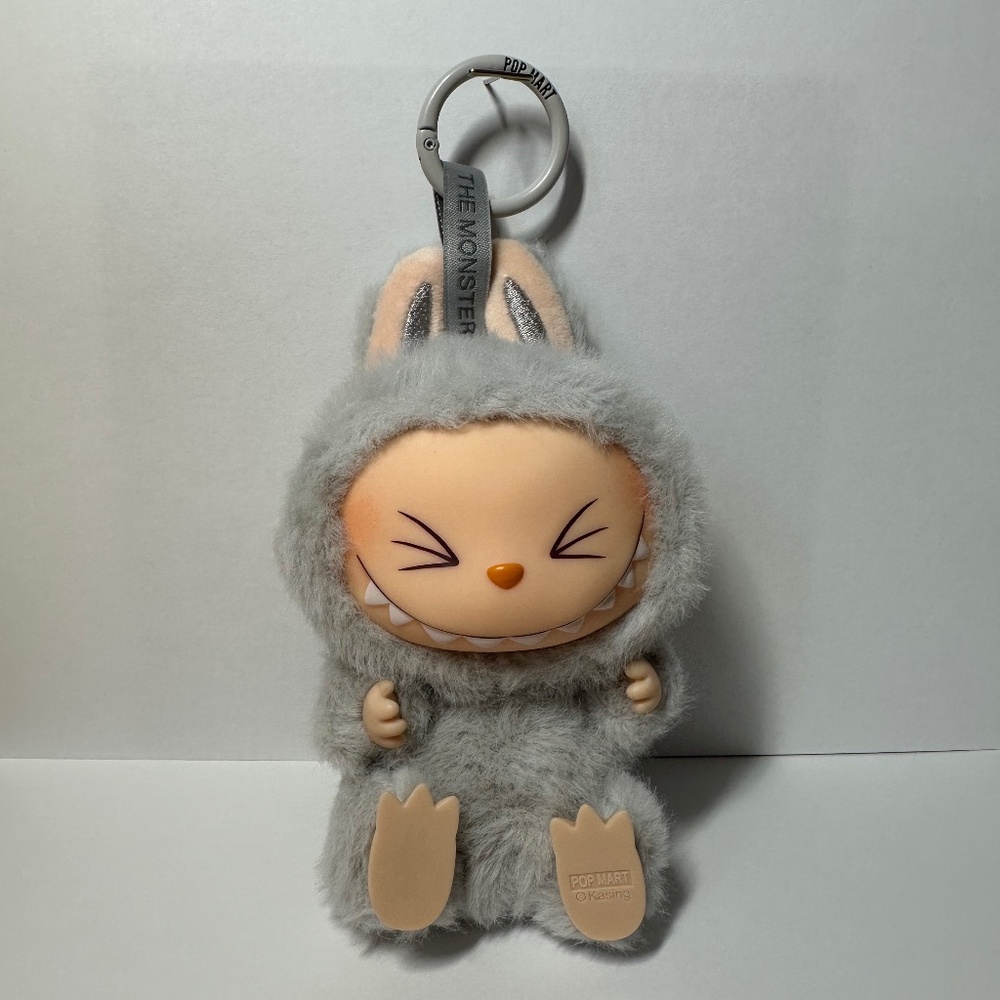 Labubu Hehe - Have a Seat Pop Mart Monsters Pendant new in box sealed authentic